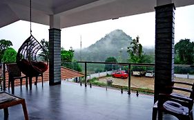 Kotibetta Homestay - 4Bh, Mountains View, River, Trek, One Group Only